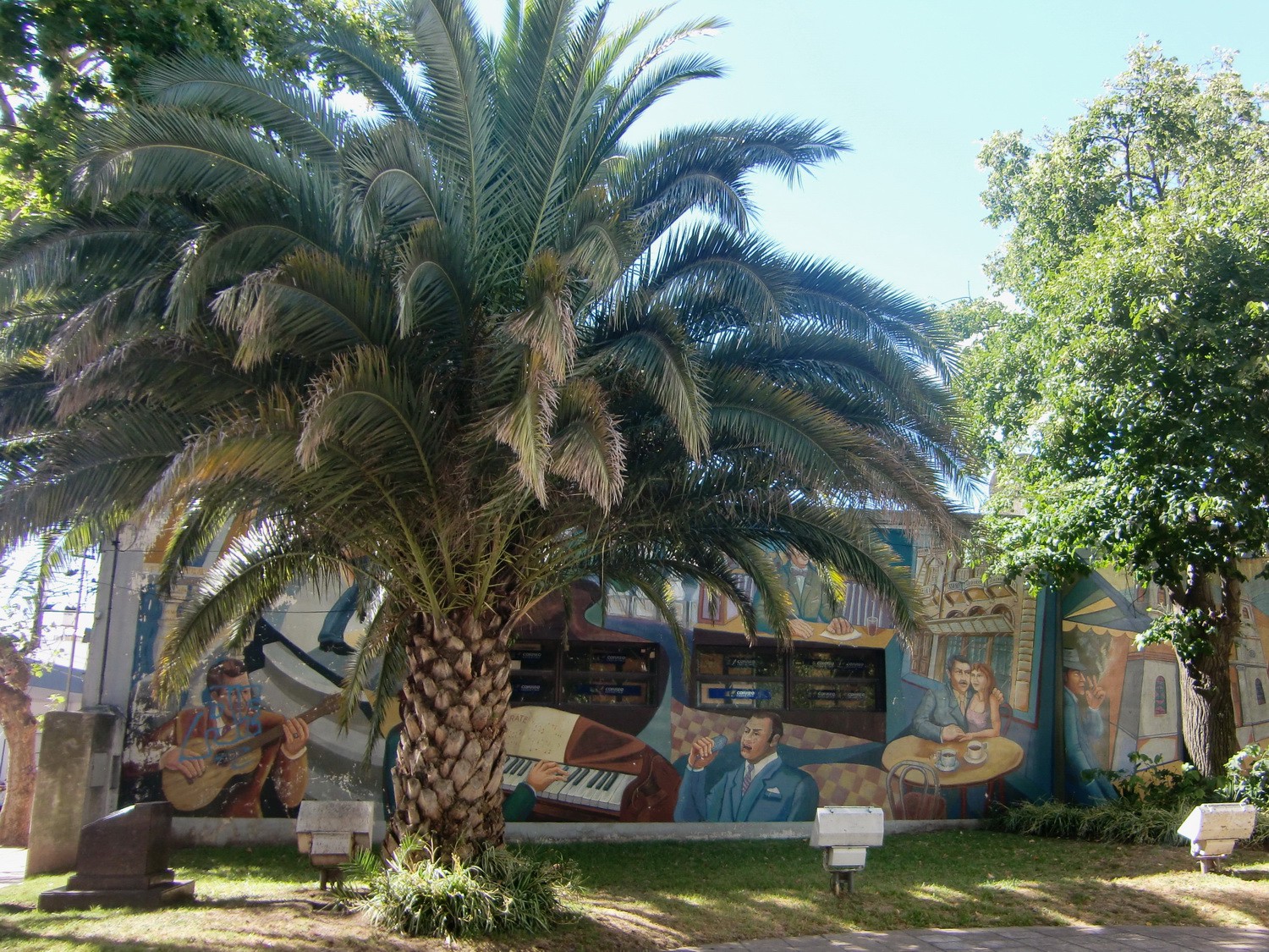 Wall painting in Zarate